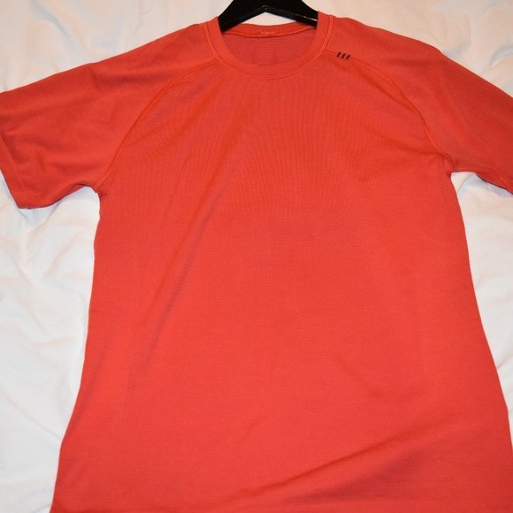 lululemon athletica Other - metal vent  tech lululemon